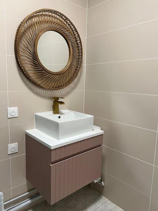 Luxe Studio Chic Aux Buttes-Aux-Cailles A 5Min Du Metro, Parking Prive Disponible Paris Luaran gambar